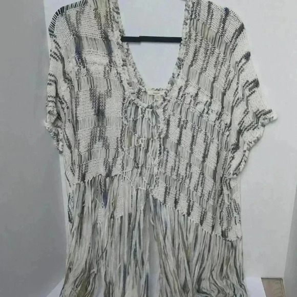Easel Ultra Lite Cropped Off Shoulder Sweater/ Ribbon Fringe Size S/M - Picture 2 of 5